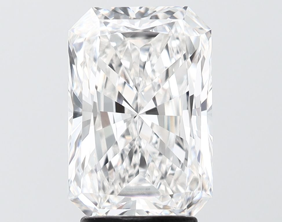 3.10 ct. radiant Lab Grown Diamond front image