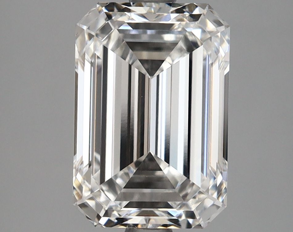 3.14 ct Emerald diamond