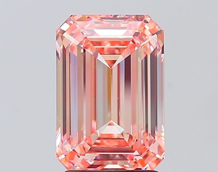 3.14 ct Emerald diamond