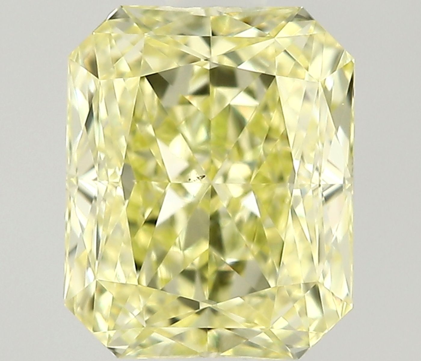 0.82 ct Radiant diamond