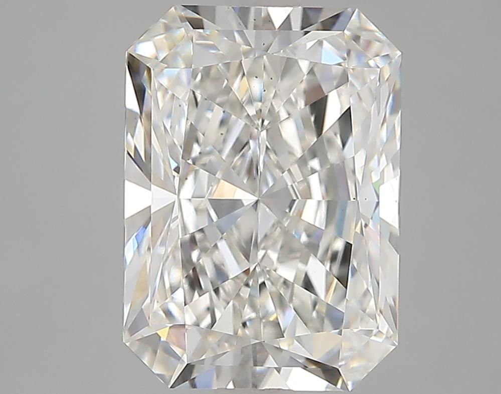 3.77 ct Radiant diamond