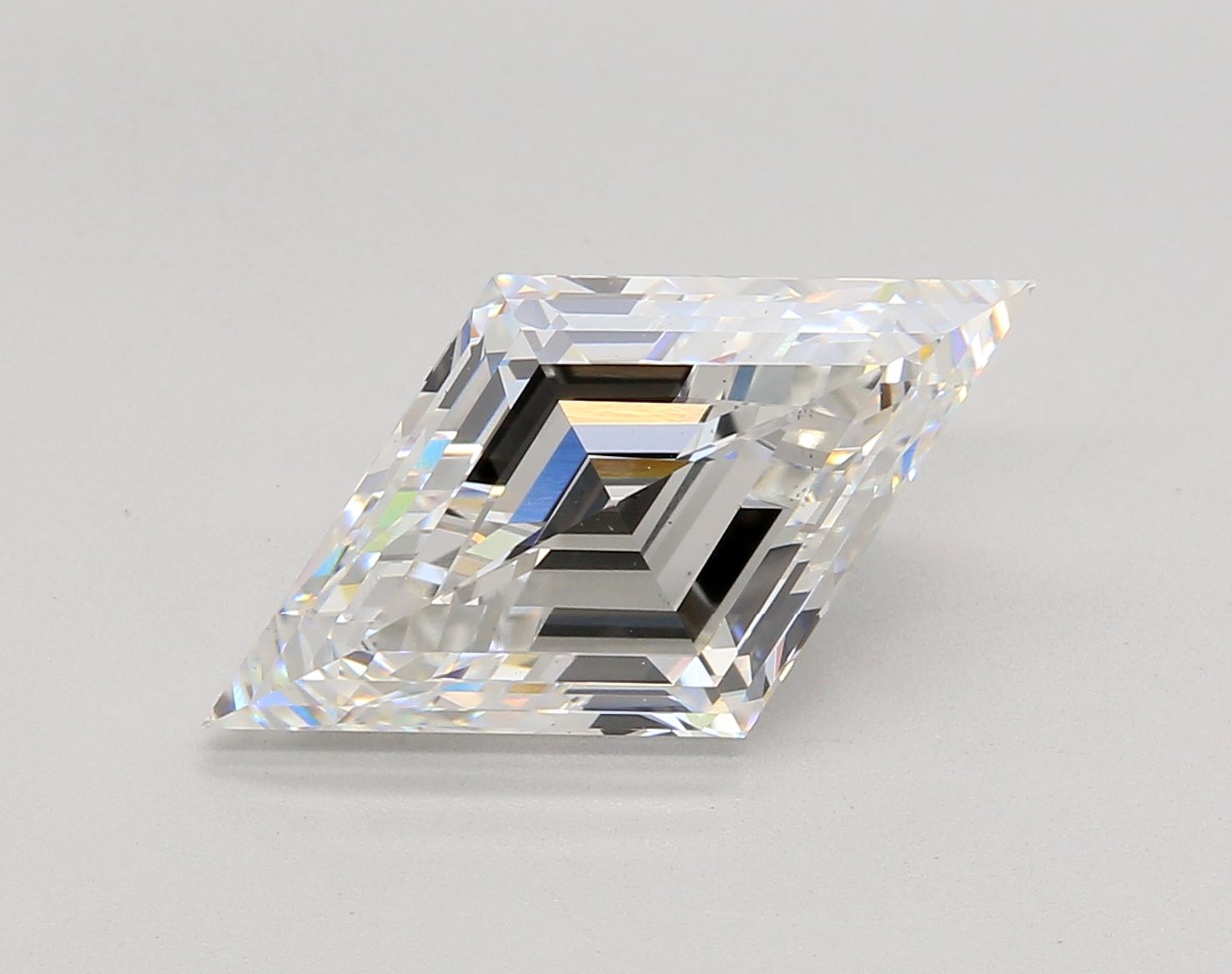 5.04 ct lab-grown Lozenge Diamond