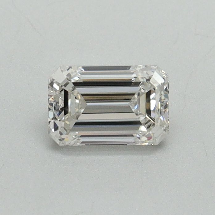 0.44 ct Emerald diamond