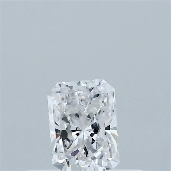 0.31 ct lab-grown Radiant Diamond