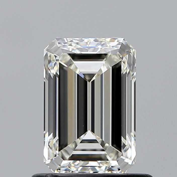 0.91 ct Emerald diamond