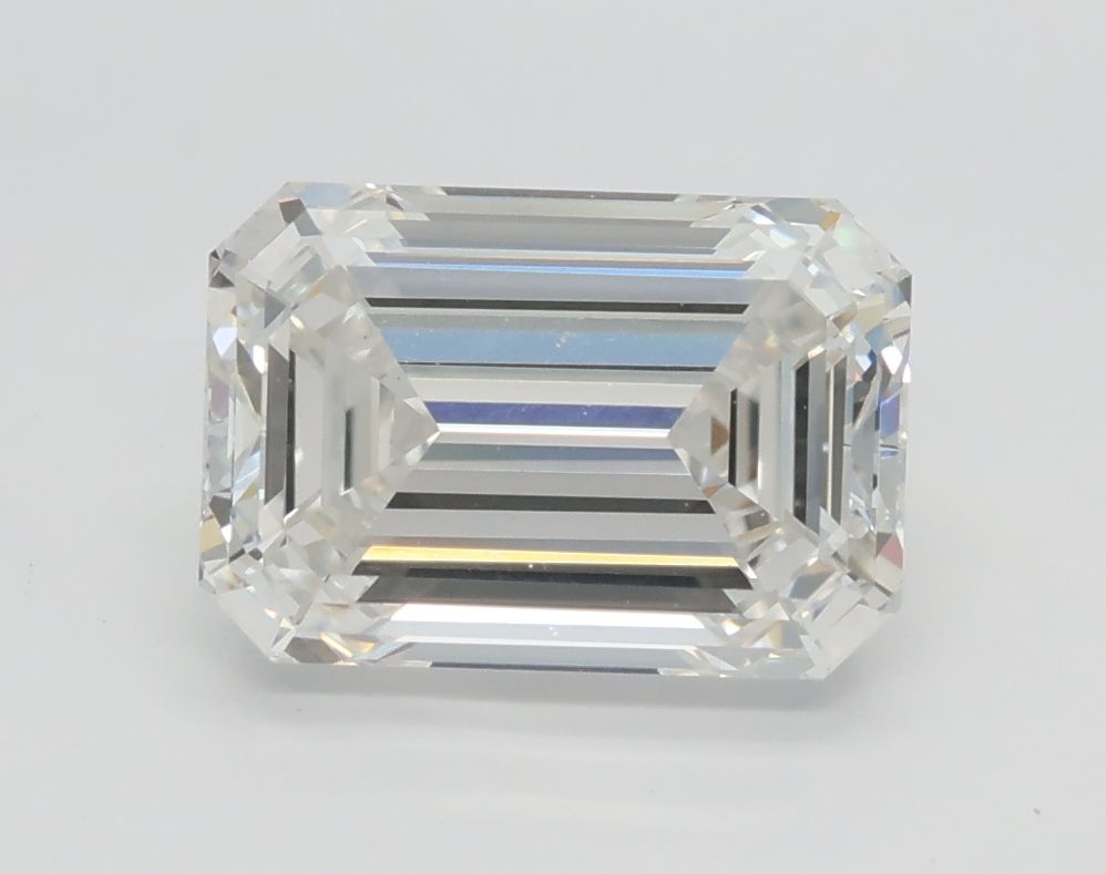 2.04 ct Emerald diamond