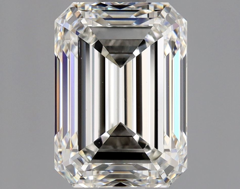 1.70 ct Emerald diamond