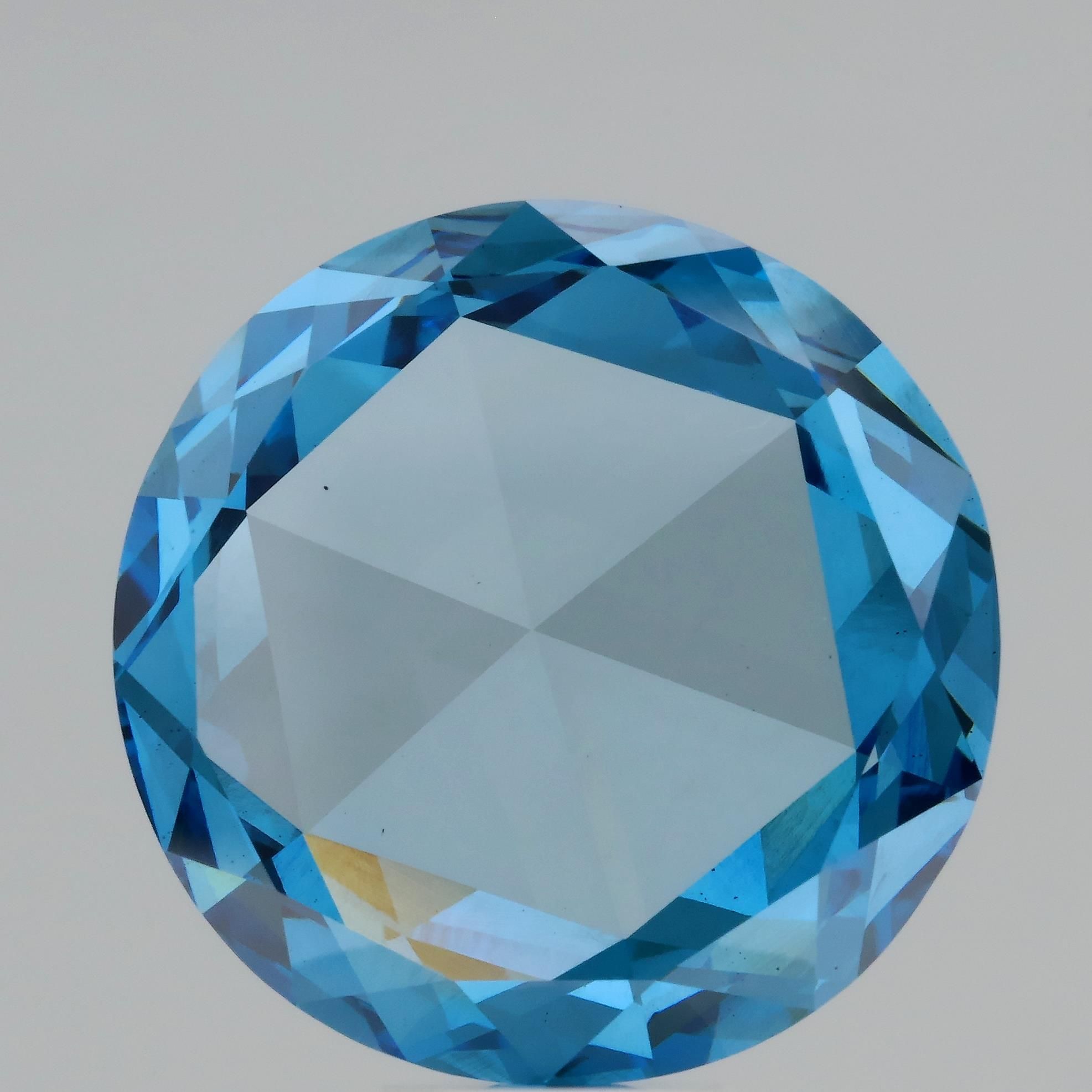 5.71 ct lab-grown Rose Diamond