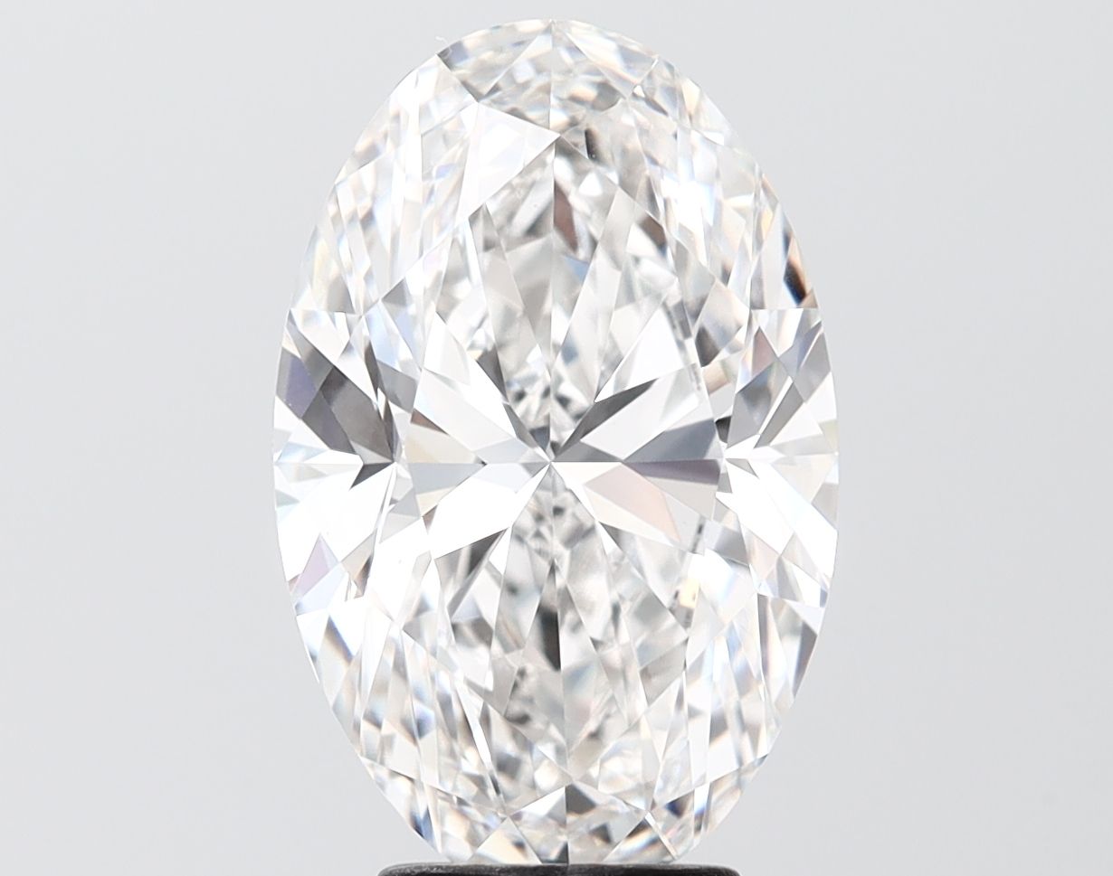 5.04 ct. oval Lab Grown Diamond front image