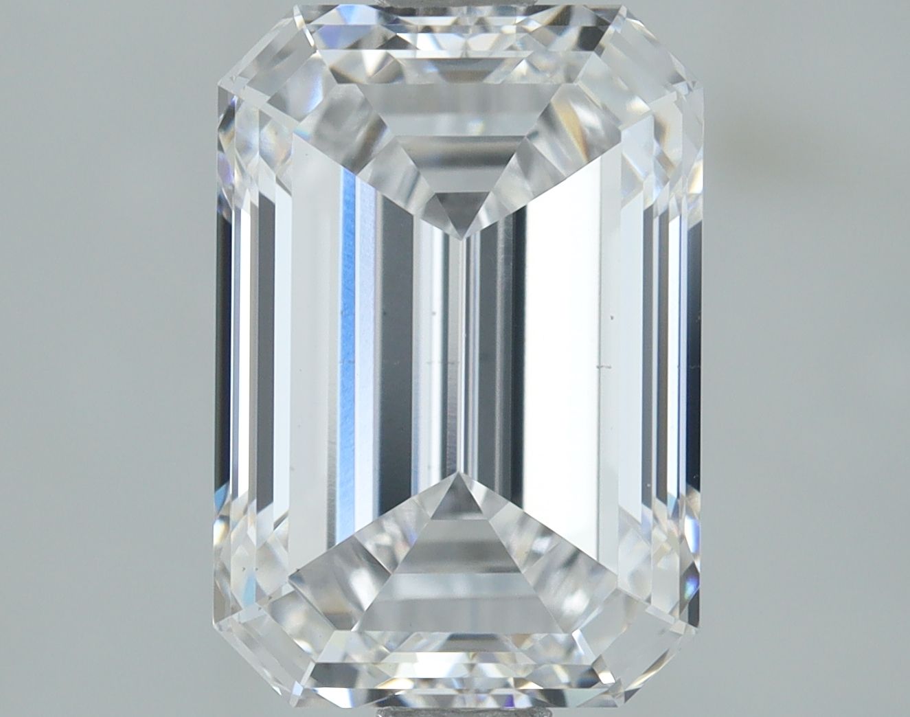 2.02 ct. emerald Lab Grown Diamond front image