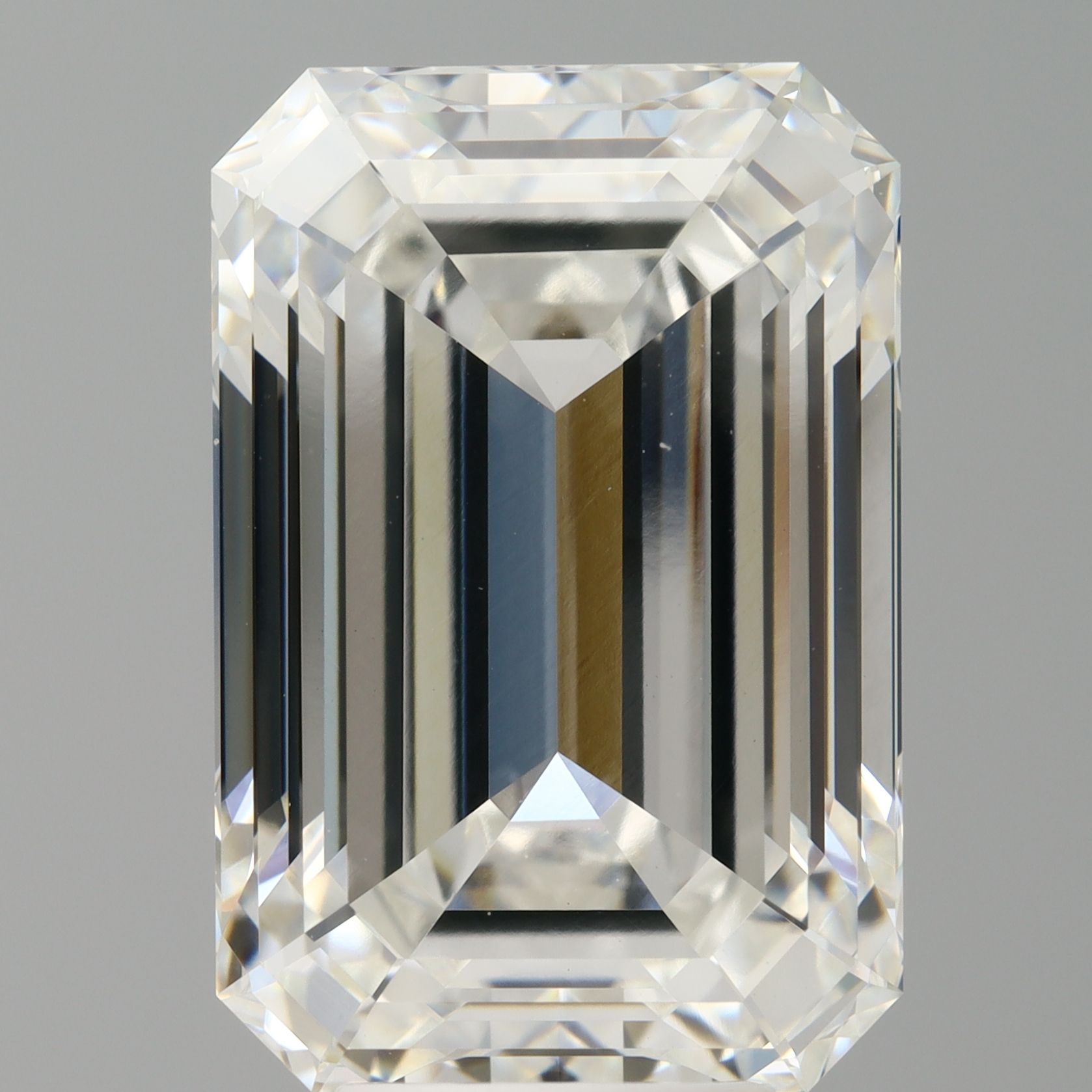 7.62 ct. emerald Lab Grown Diamond front image