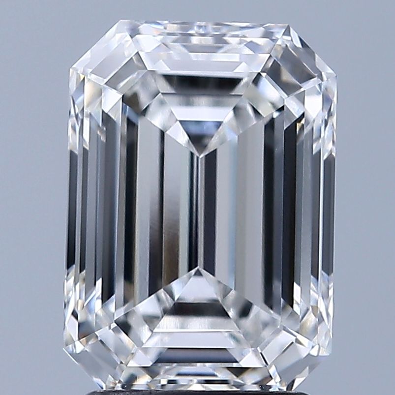 2.52 ct. emerald Lab Grown Diamond front image