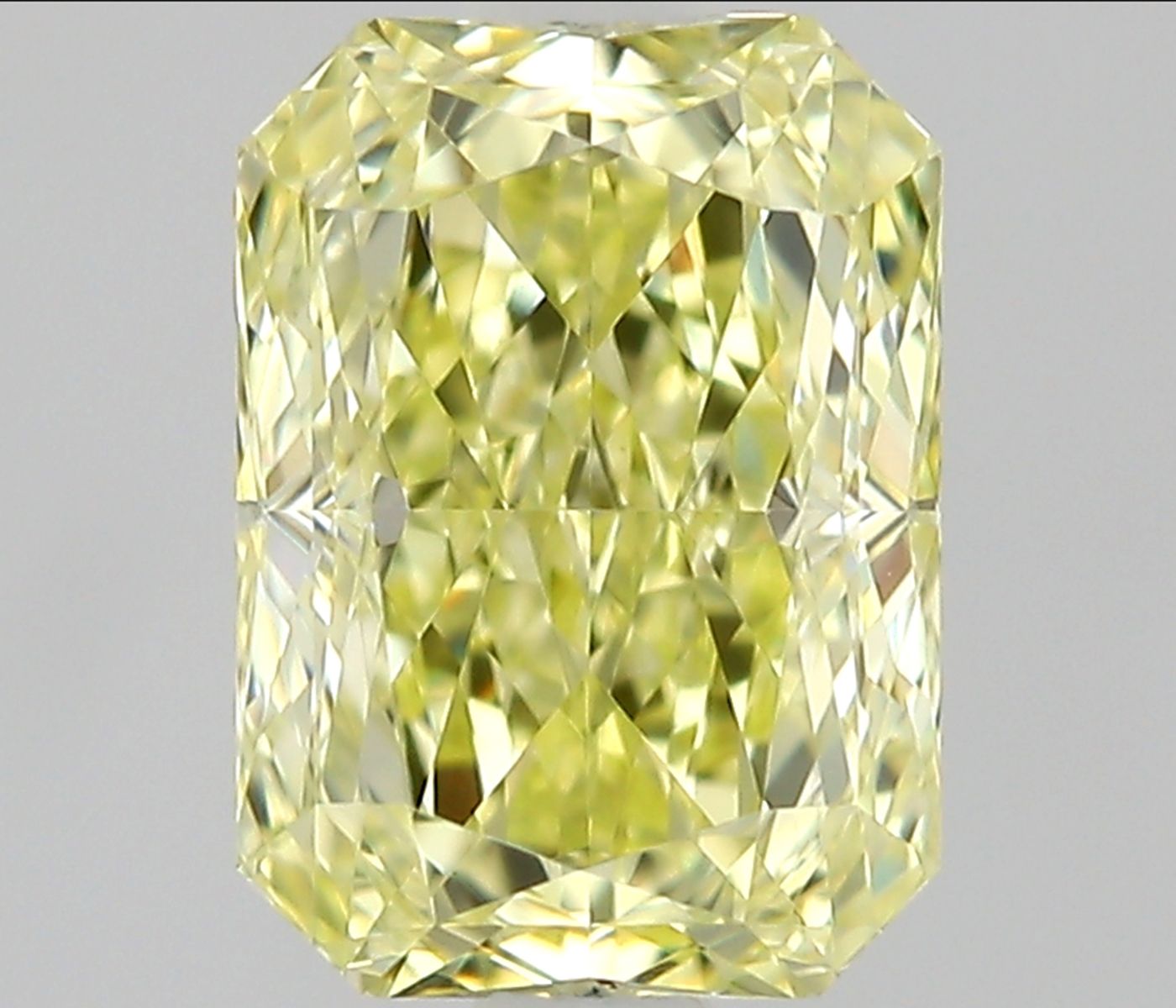 0.65 ct Radiant diamond