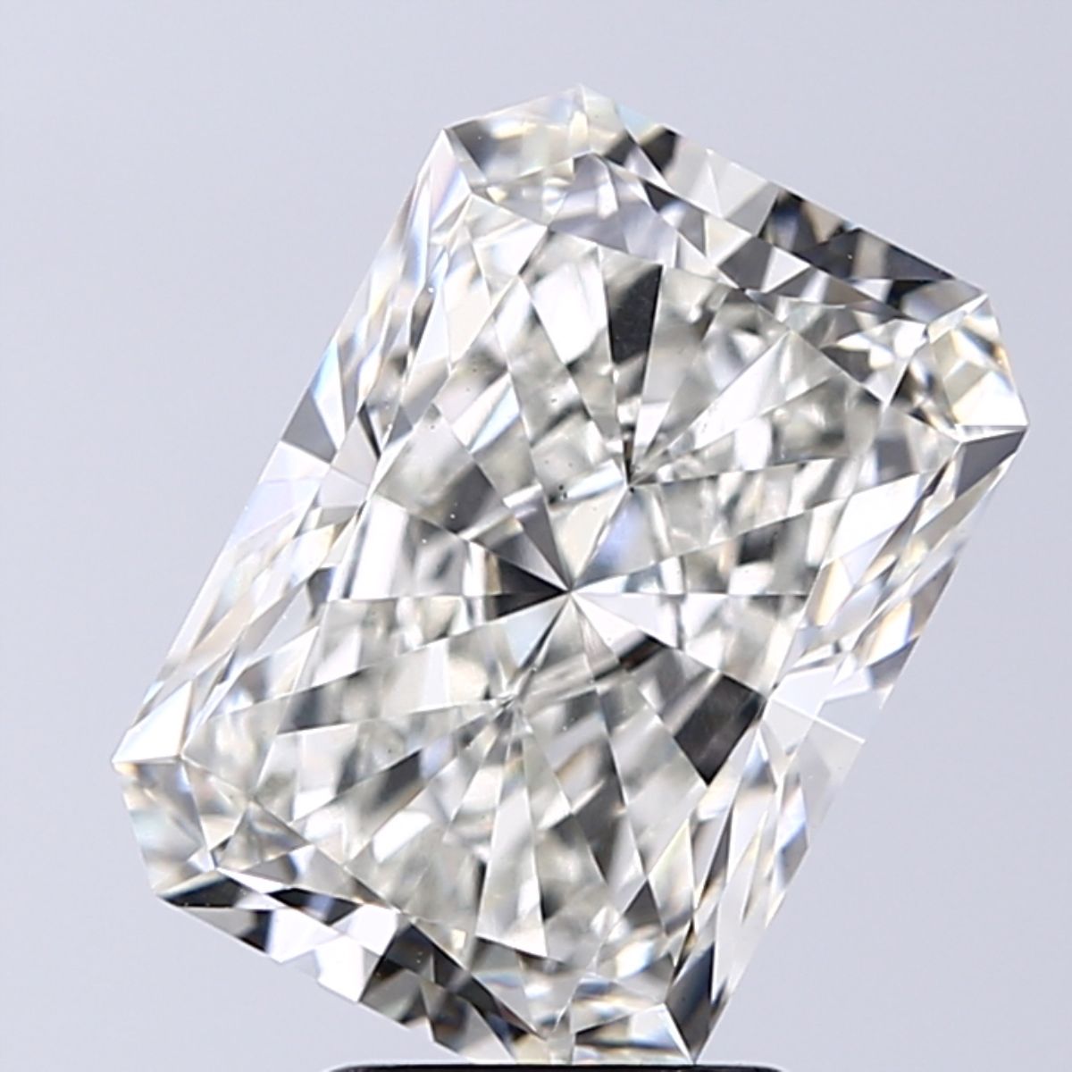4.03 ct. radiant Lab Grown Diamond front image