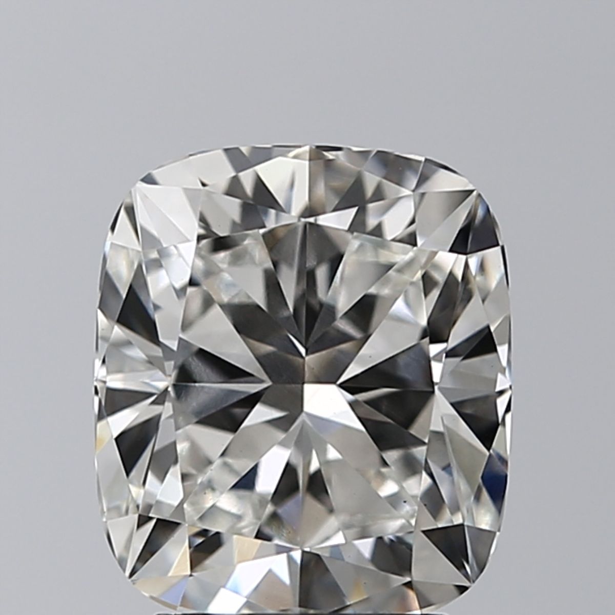 2.61 ct Cushion Brilliant diamond