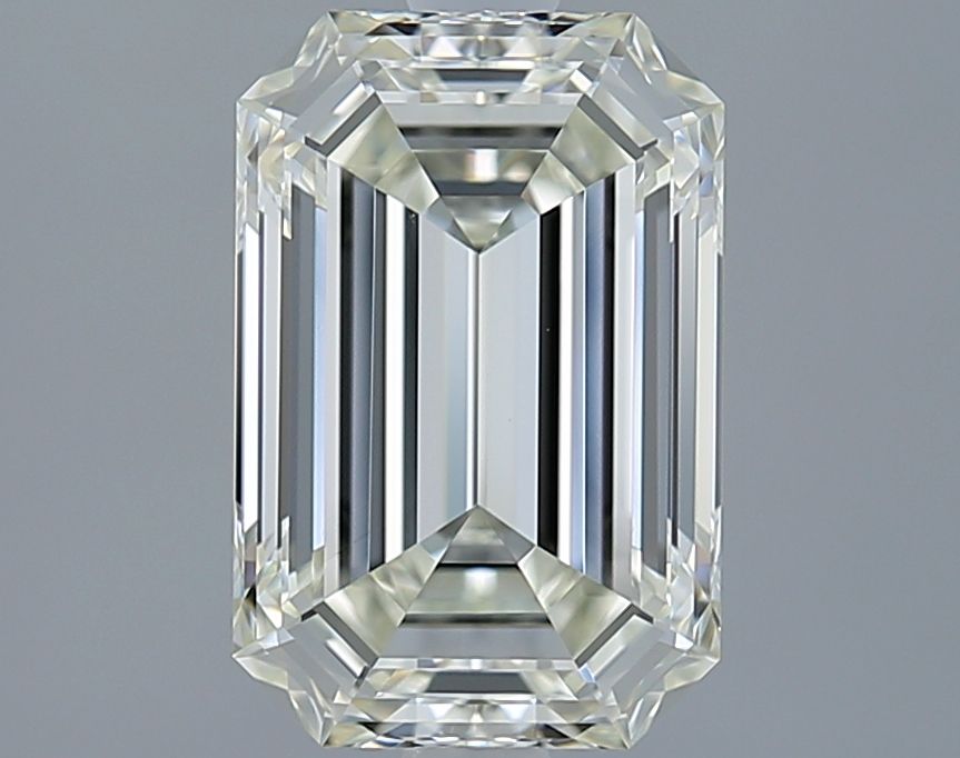 3.02 ct Emerald diamond