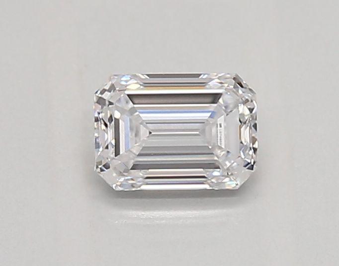 0.47 ct lab-grown Emerald Diamond