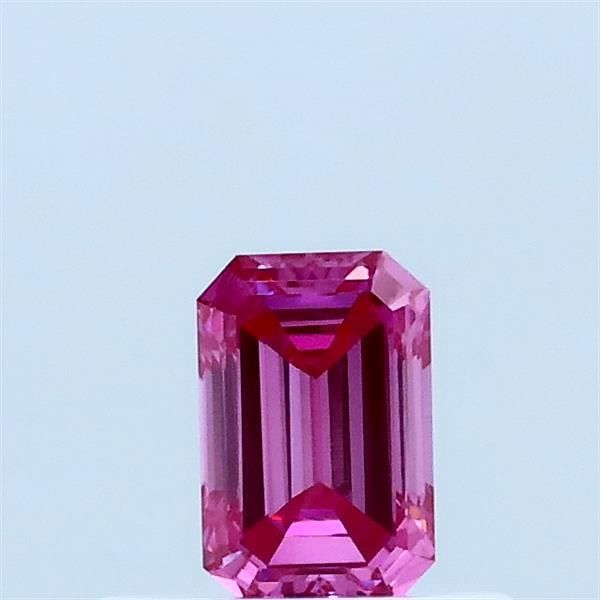 0.34 ct lab-grown Emerald Diamond