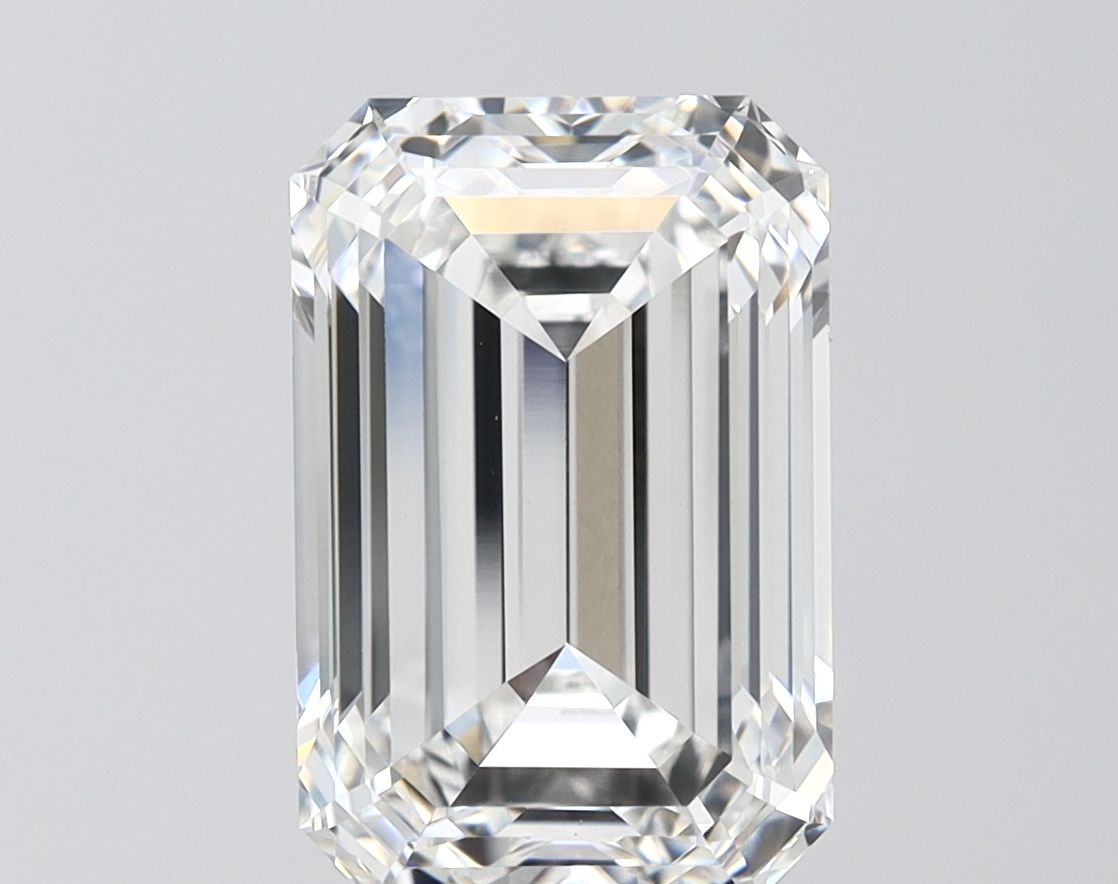 5.07 ct. emerald Lab Grown Diamond front image