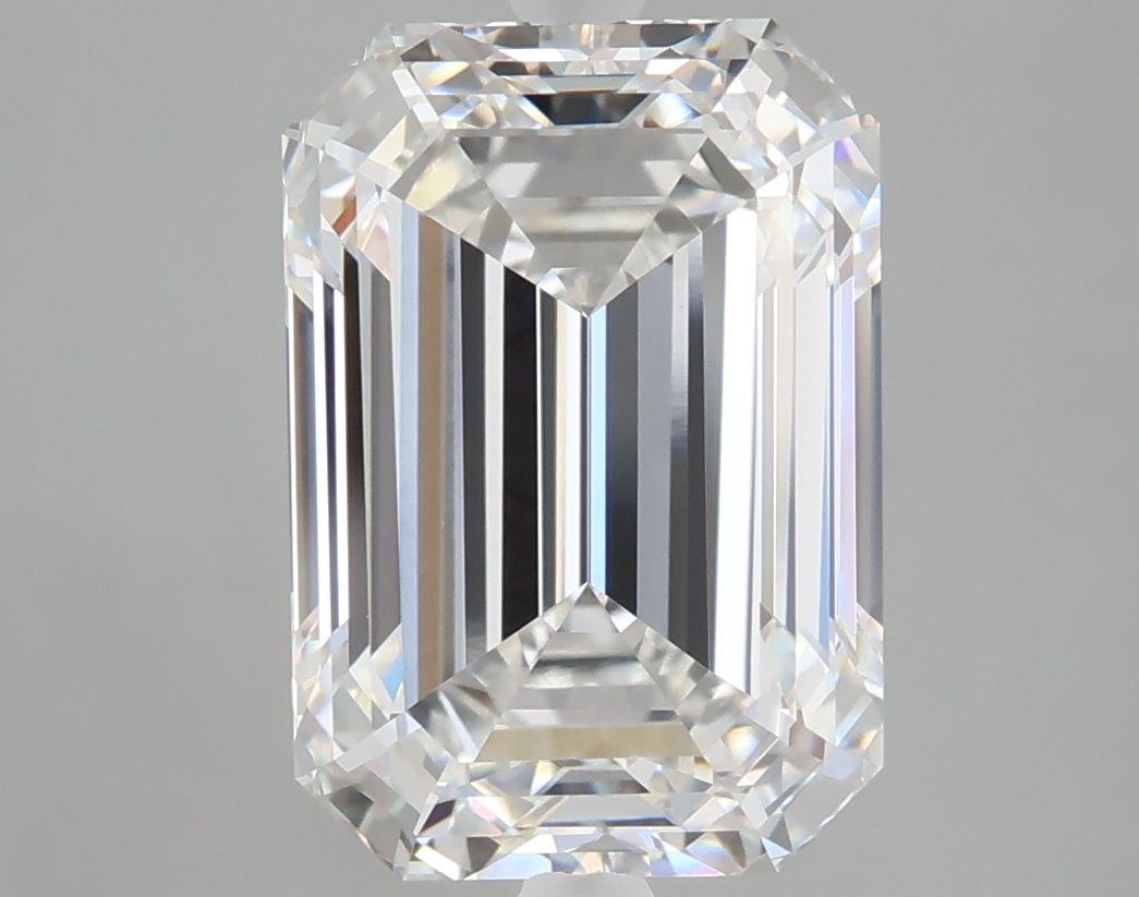 5.52 ct. emerald Lab Grown Diamond front image