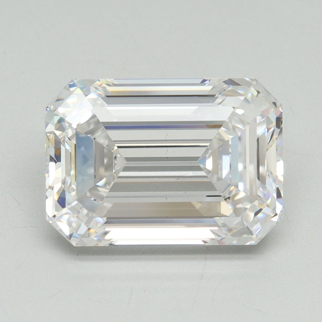 4.24 ct. emerald Lab Grown Diamond front image