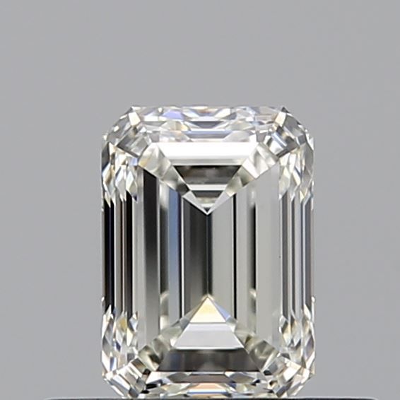 0.45 ct Emerald diamond