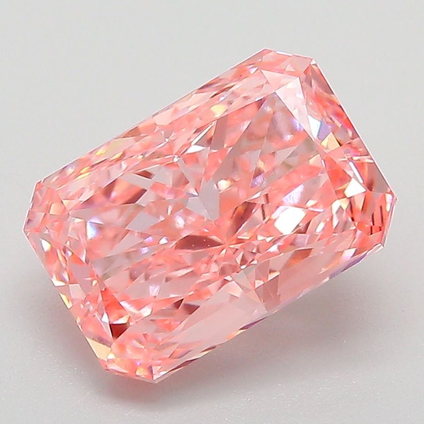 3.07 ct Radiant diamond