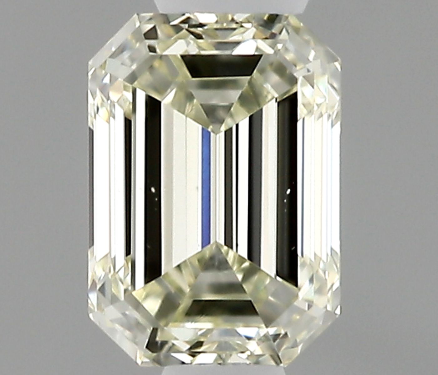 0.30ct Emerald diamond