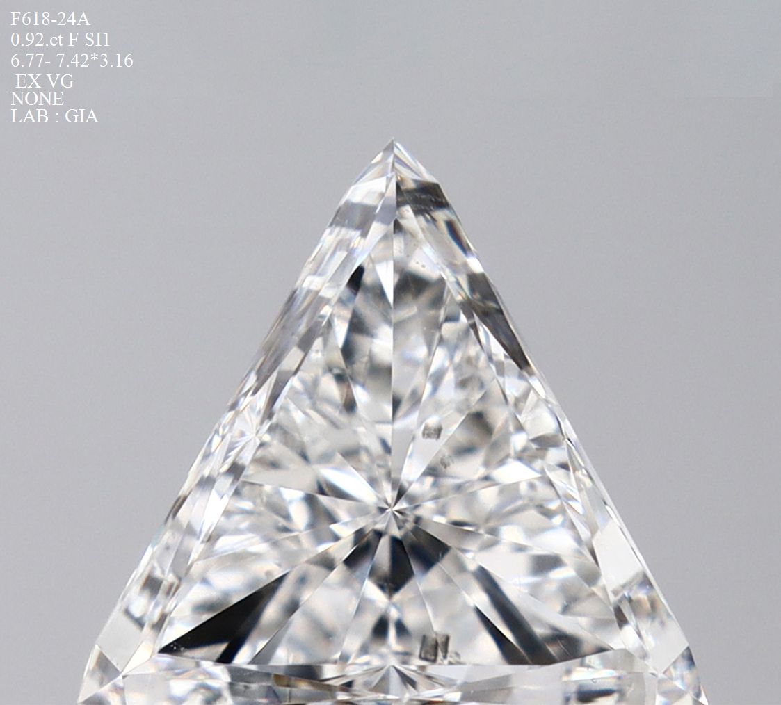 0.92 ct Triangular Diamond