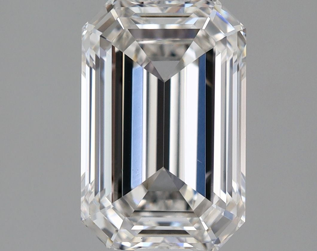 1.70 ct. emerald Lab Grown Diamond front image