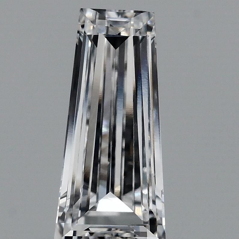 0.99 ct lab-grown Tapered baguette Diamond