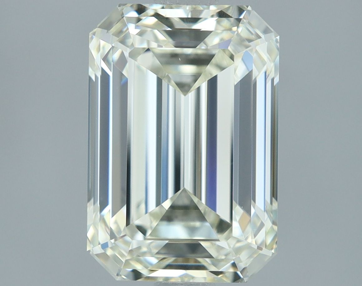 2.53 ct Emerald diamond