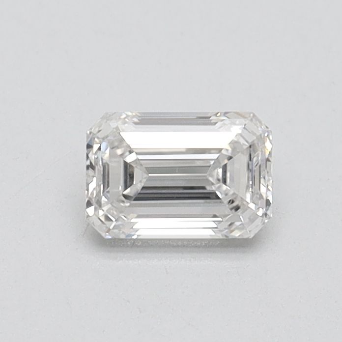 0.42 ct Emerald diamond