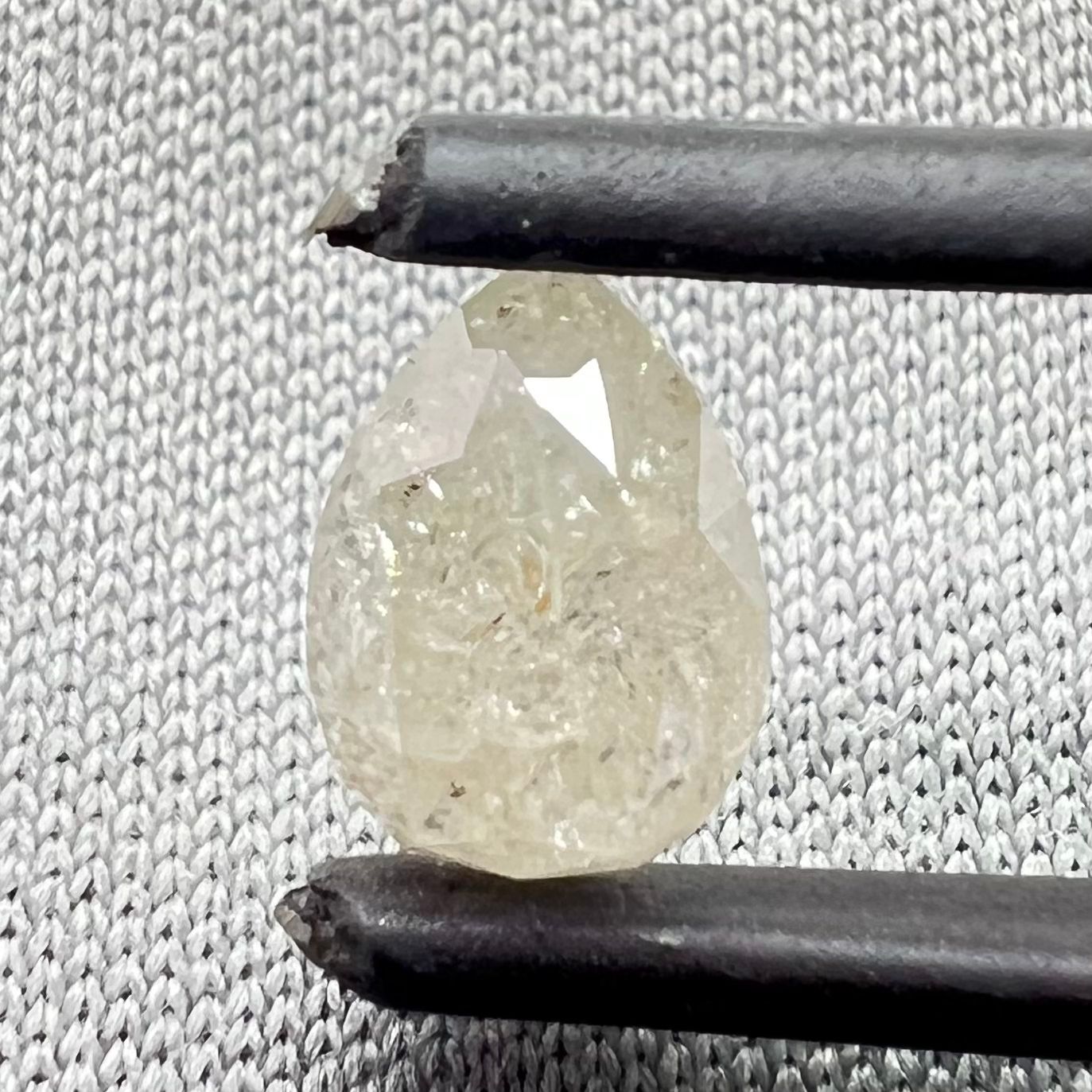 Diament 1.38 ct Fancy White/I1