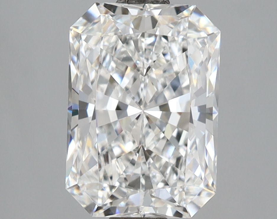 2.60 ct. radiant Lab Grown Diamond front image