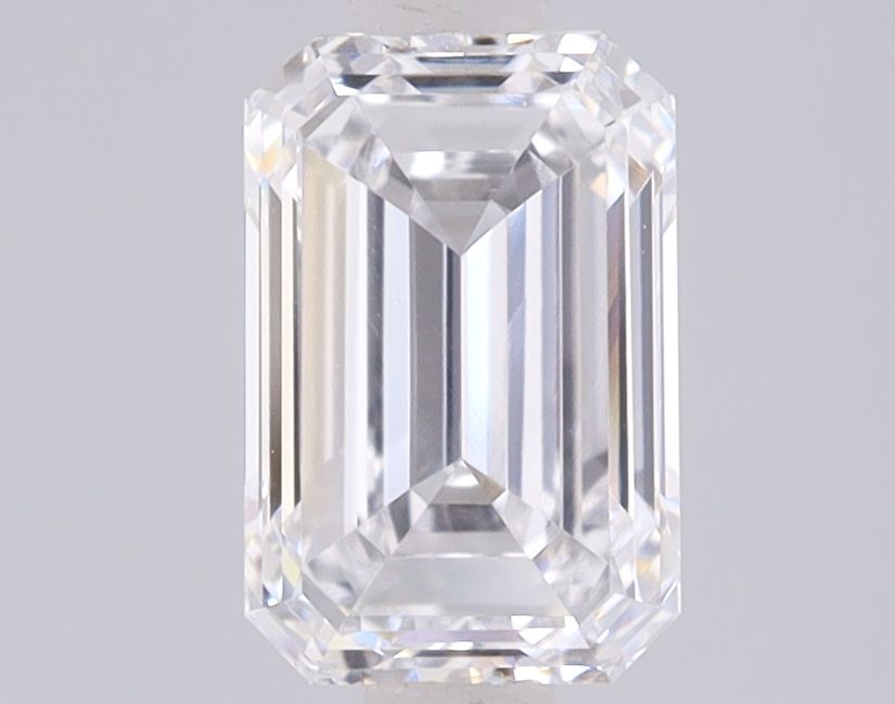 1.53 ct. emerald Lab Grown Diamond front image