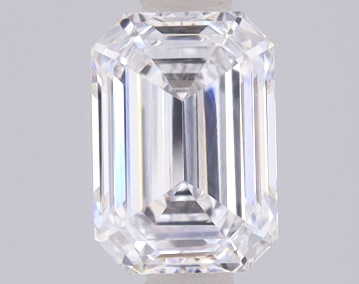 1.04 ct. emerald Lab Grown Diamond front image