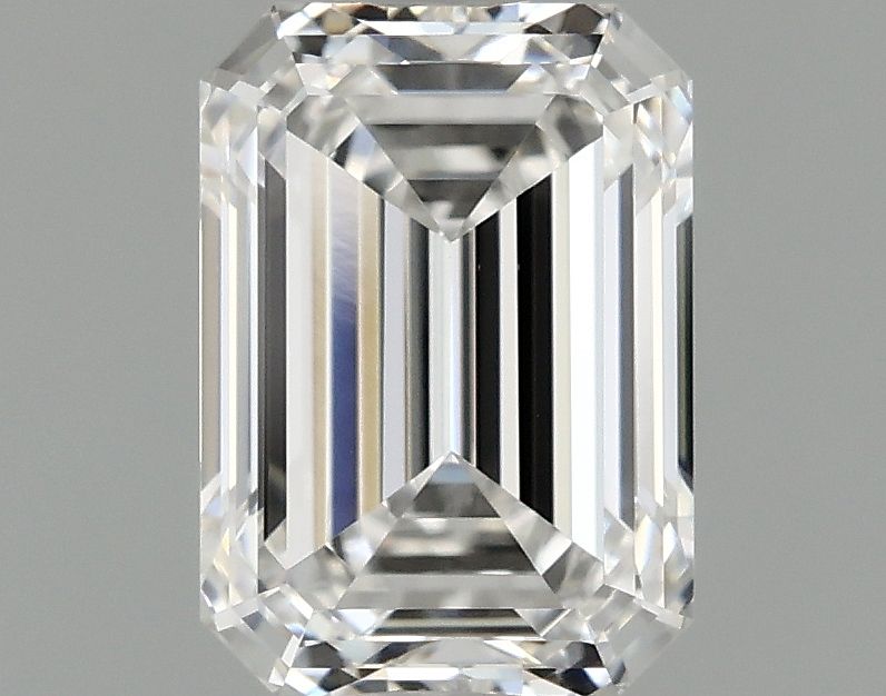 1.05 ct. emerald Lab Grown Diamond front image