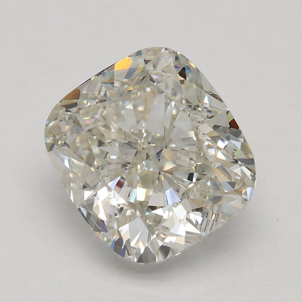 3.01 ct Cushion Brilliant diamond