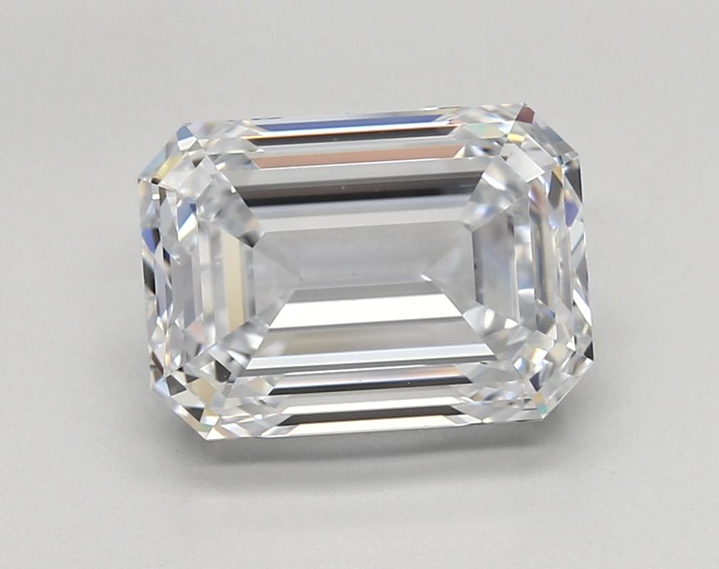 5.53 ct. emerald Lab Grown Diamond front image