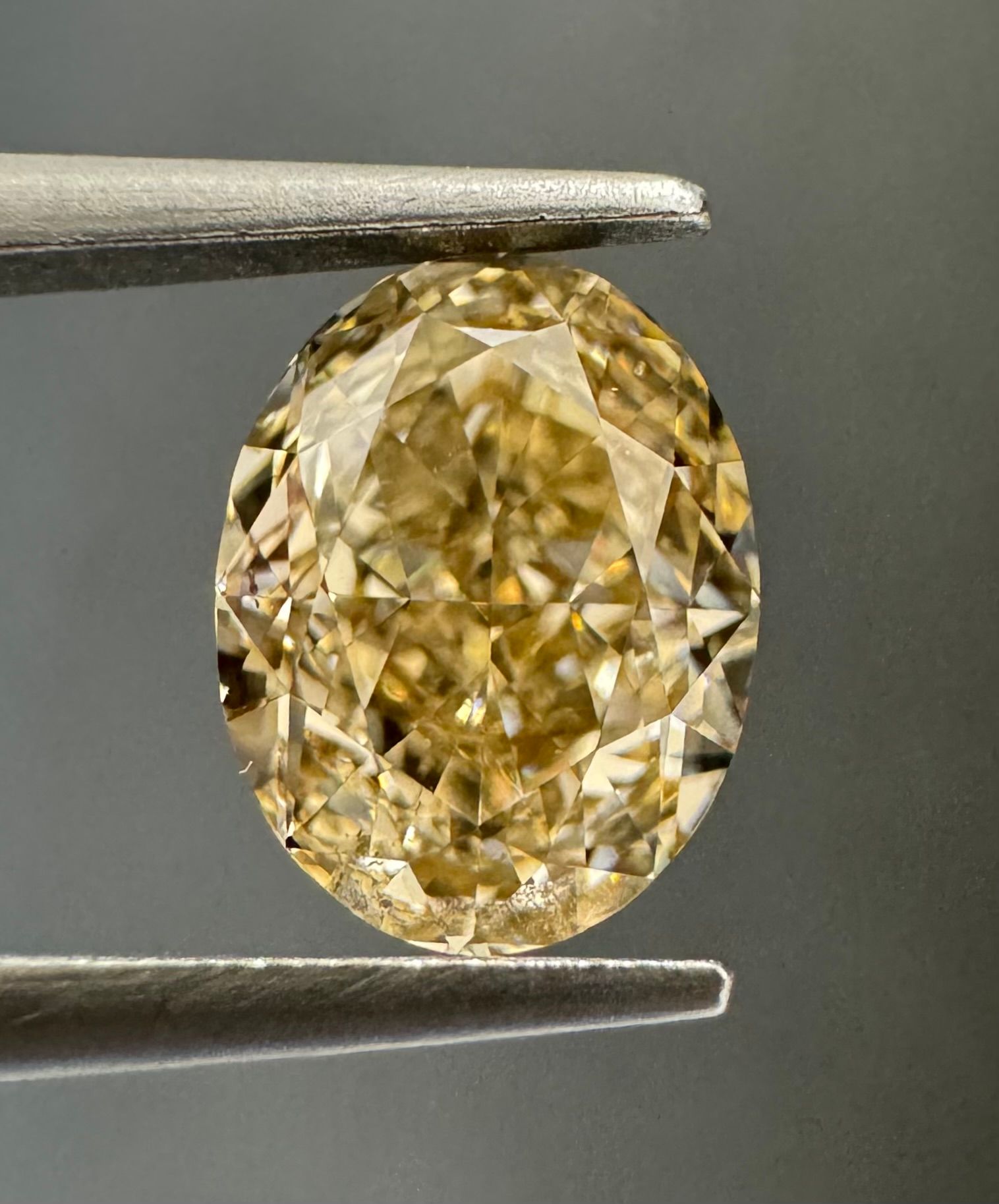 1.04ct Oval diamond