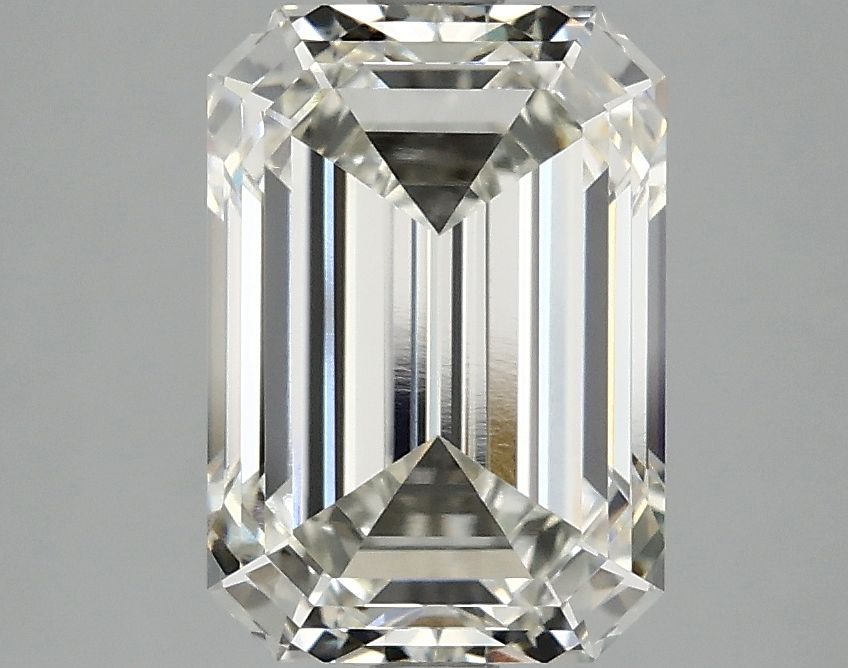 3.10 ct Emerald diamond