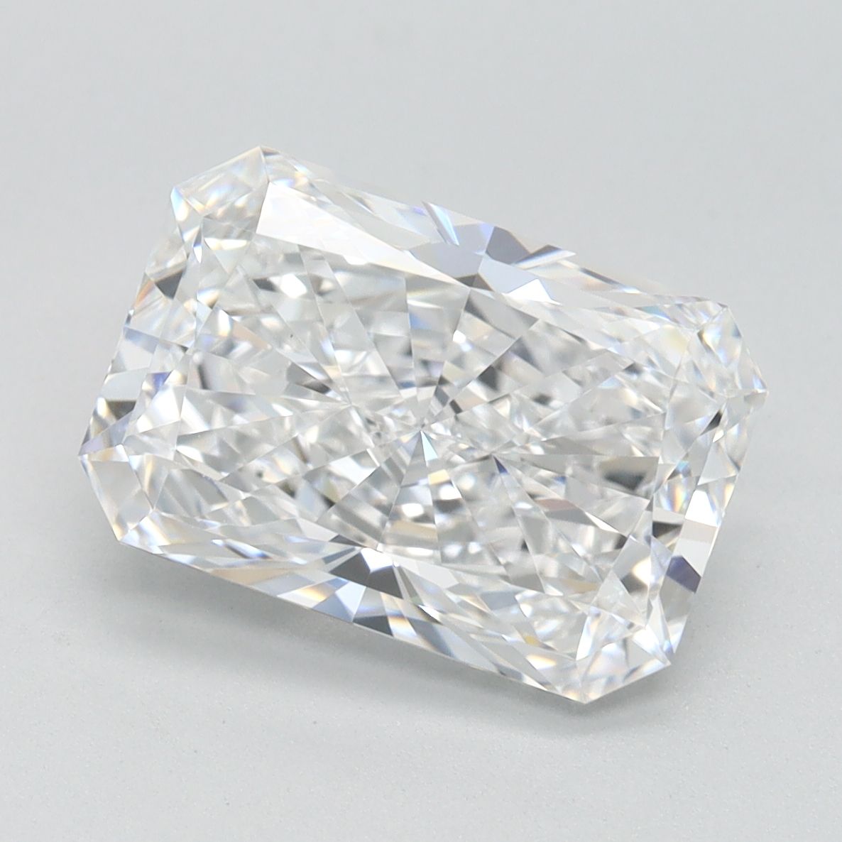 3.05 ct. radiant Lab Grown Diamond front image