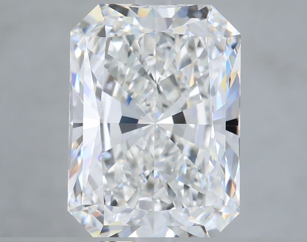 5.08 ct. radiant Lab Grown Diamond front image
