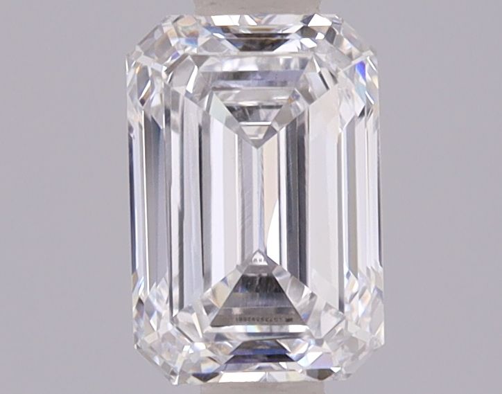 1.03 ct. emerald Lab Grown Diamond front image