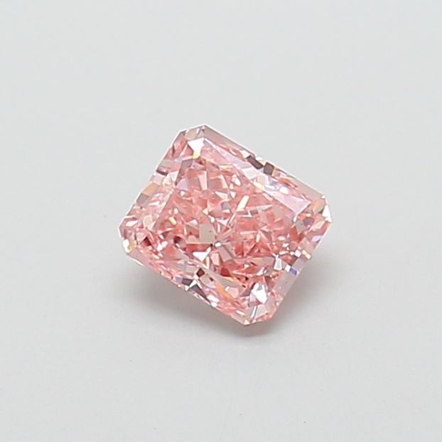 1.04 ct Radiant diamond
