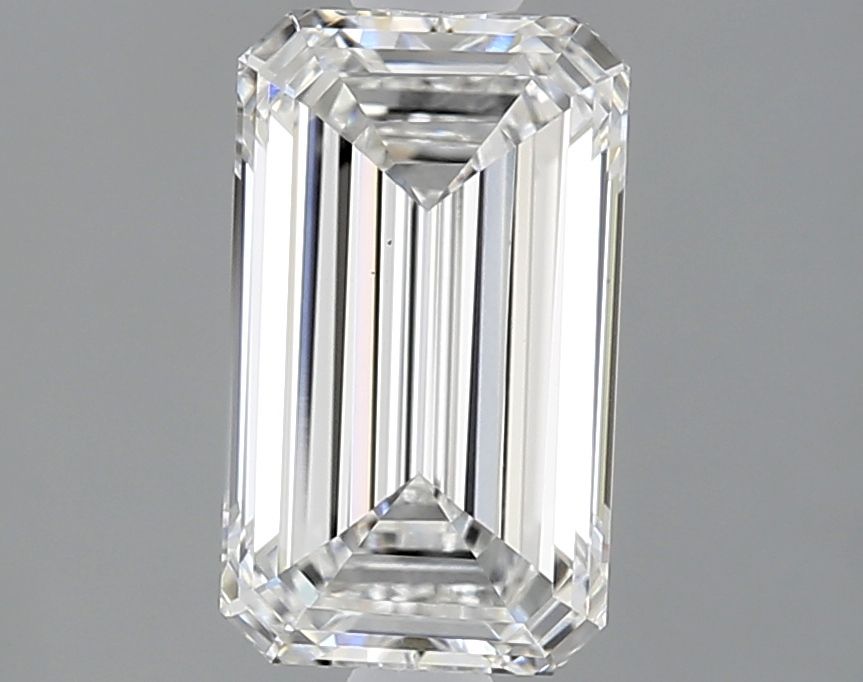 1.65 ct. emerald Lab Grown Diamond front image