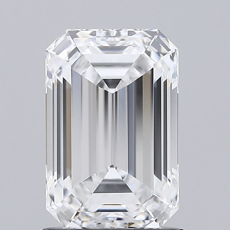 1.45 ct. emerald Lab Grown Diamond front image