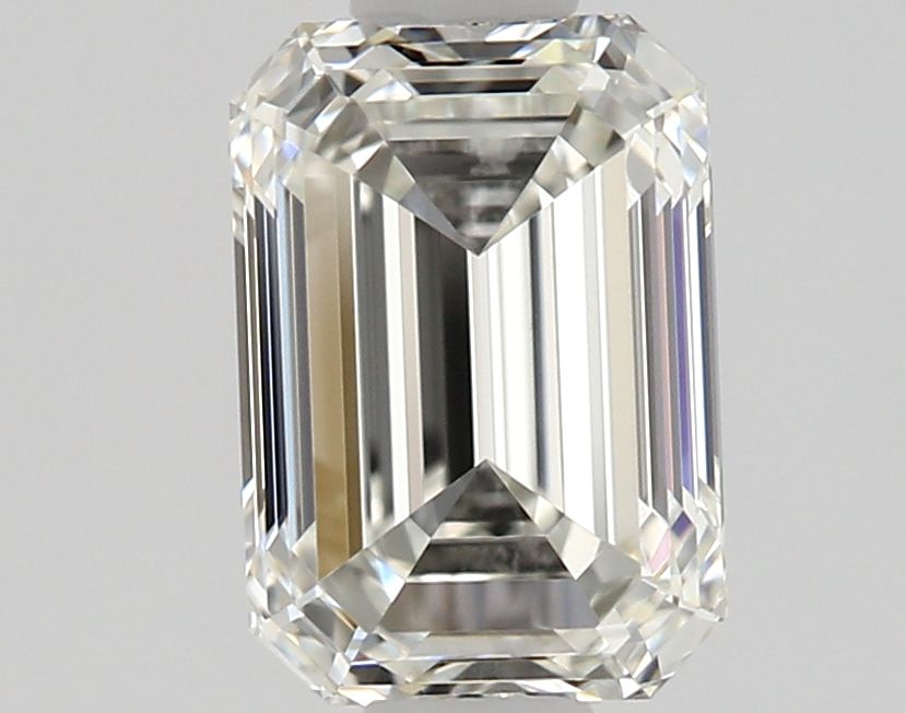 0.70 ct Emerald diamond