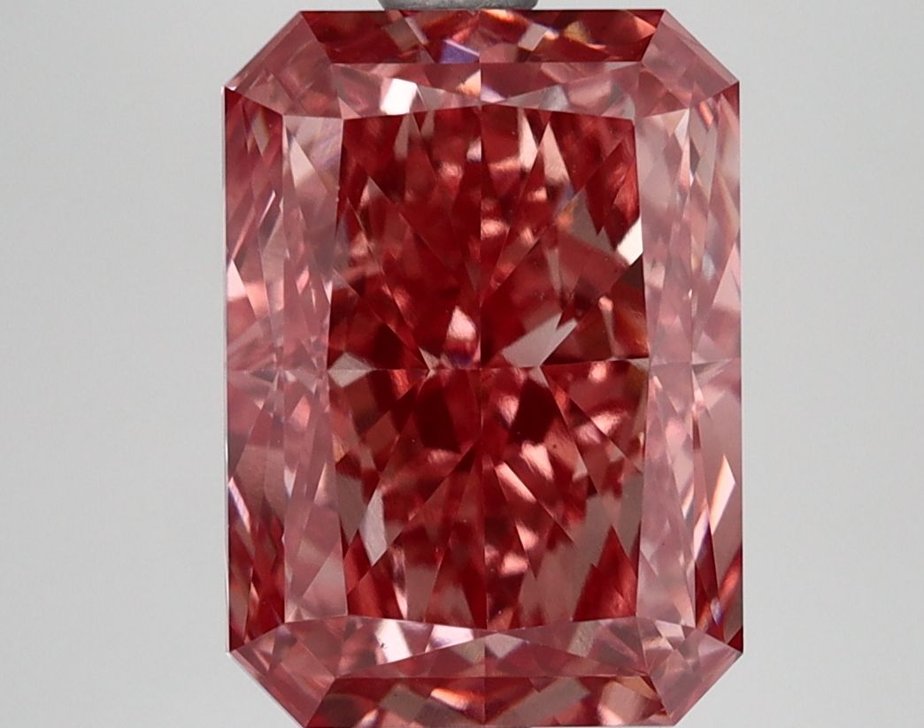 4.81 ct. radiant Lab Grown Diamond front image